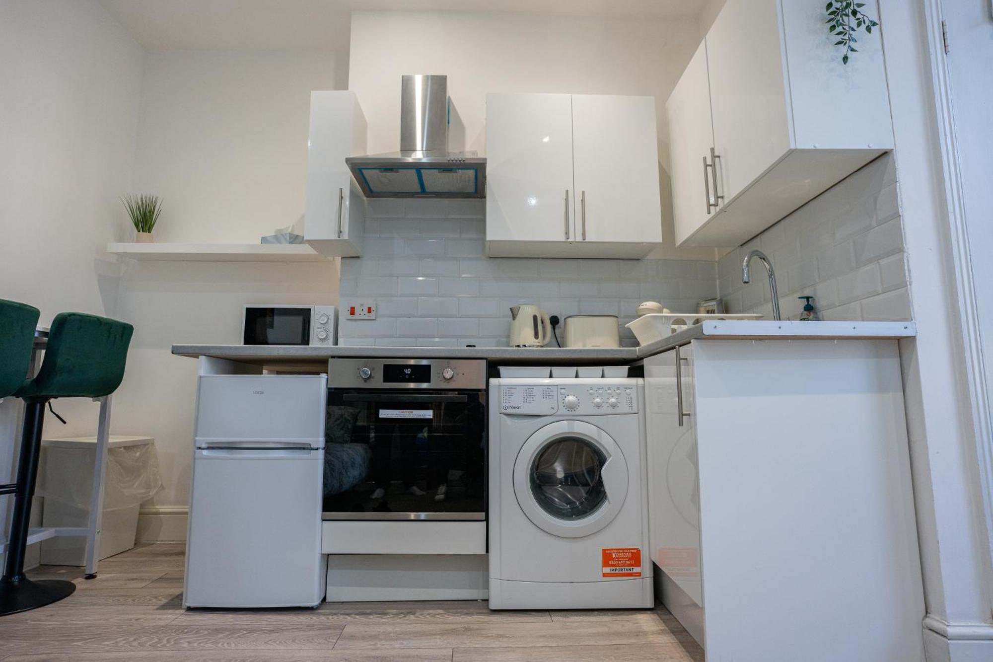 Beautiful Studio Flat In Hackney Next To Overground Station Londýn Exteriér fotografie