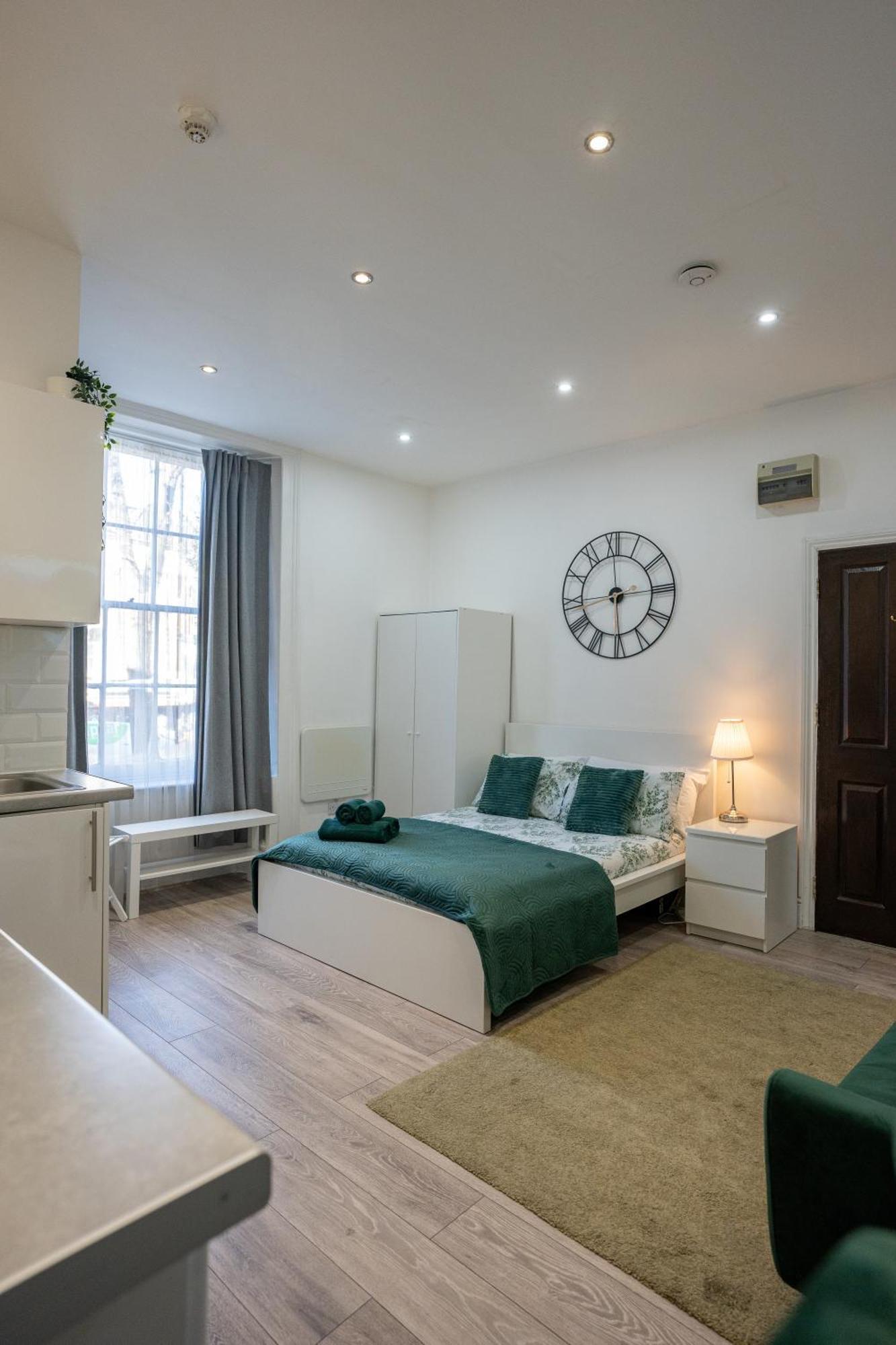 Beautiful Studio Flat In Hackney Next To Overground Station Londýn Exteriér fotografie